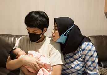 Gak Pernah Jenguk Cucu, Ibu Atta Halilintar Pilih Unggah Video Ini Sampai Biki Aurel Hermansyah Bereaksi: Gadda Love U So Much Ameena