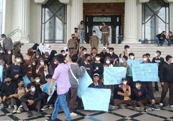 Kepsek Diduga Korupsi Uang Pensi, Pelajar Minta Gubernur Pecat Kepala SMAN 3 Muarojambi