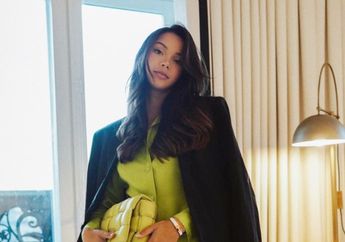 Alyssa Daguise Punya 5 Trik Tampil Stylish Pakai Blazer Hitam