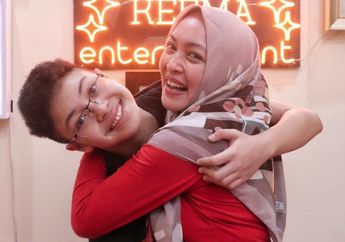 Angelina Sondakh Banting Setir Jualan Kue, Nangis Lihat Keanu Lakukan Hal Ini