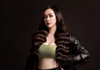Merasa Kesepian, Aura Kasih Tiba-tiba Ingin Menikah Lagi