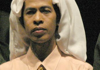 Senjakala Bissu Bugis, Akibat Purifikasi Agama dan Komersialisasi?