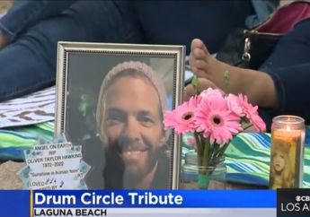 Mengenang Drummer Taylor Hawkins, Fans Bikin Drum Circle di California