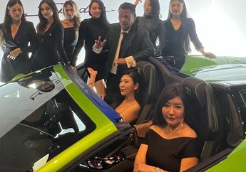 Ogah Dibilang Pamer, Hotman Paris Balas Dendam Razman Nasution Pakai Cara Ini, Foto Aspri di Lamborghini Baru Curi Perhatian