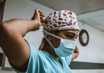 Dapat Rp 1 M! Wanita Ini Kaya Raya karena Selama Bertahun-tahun Jadi Dokter Gadungan, Endingnya Ketahuan dan Dipenjara