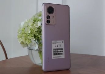 Harga HP Second Xiaomi 12 8/256GB September 2022, Turun Lebih dari Rp 2 Juta!