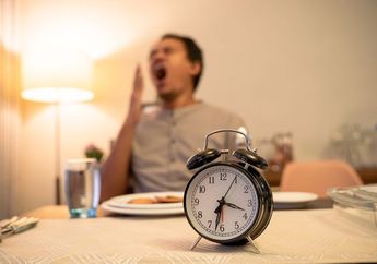 Bablas Sahur karena Bangun Kesiangan, Masih Bolehkah Santap Sahur Setelah Adzan Subuh?