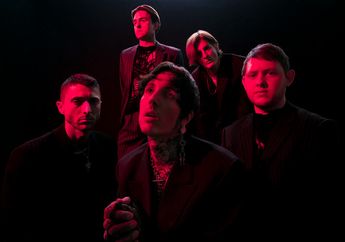 Wah, Album Sempiternal BMTH Tembus Angka 1 Miliar Stream di Spotify!