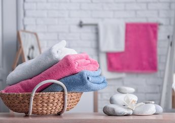 Ngapain Bayar Laundry? Tinggal Siapkan Cuka Putih dan Soda Kue, Handuk Jadi Bersih Bak Beli Baru!