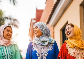 Senyum Adalah Sedekah dan Ibadah, Ternyata Ini Alasannya Menurut Sains