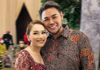 Lama Disembunyikan, Ivan Gunawan Akhirnya Terang-terangan Ngaku Sudah Nikah Siri dengan Ayu Ting Ting: Tetep Diakuin Kali, Yu