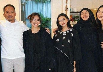 Kumpul Bak Keluarga Bahagia, Faisal Harris Kedapatan Lebaran Bareng Sarita Abdul Mukti dan Anak-anaknya Tanpa Kehadiran Jennifer Dunn, Netizen Ikut Bahagia Gegara Hal Ini: 'Formasi Lengkap!'