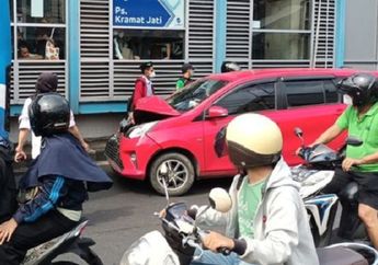 Bus TransJakarta Sampai Diseruduk Mobil Saat Turunkan Penumpang, Belum Tahu Aturan Jalur Busway?