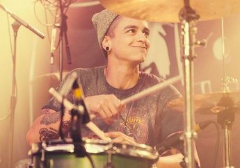 10 Tahun Bersama, Drummer Dani Abasi Umumkan Keluar dari Neck Deep!