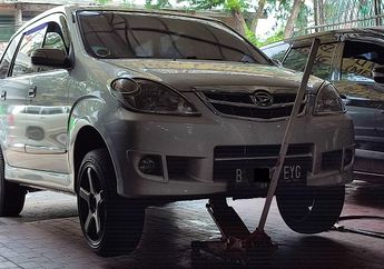 Ganti Ban Mobil Harus dari Belakang, Penasaran Kok Seperti Itu?