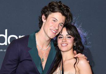 Diungkap Netizen, Camila Cabello Asyik Nyender Shawn Mendes Saat Nonton The Eras Tour