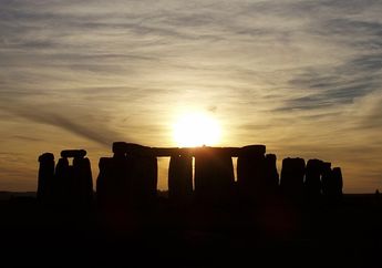 Kotoran Prasejarah Ini Mengungkap Parasit dari Pesta di Stonehenge