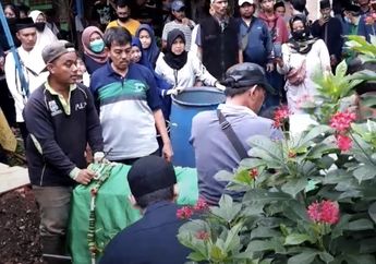 Diseruduk Sopir Pajero di Depan Menara Saidah, Balita Korban Kecelakaan Maut Merintih Cari Ibunya, Foto Jenazah Kedua Orang Tuanya Bikin Nyesek
