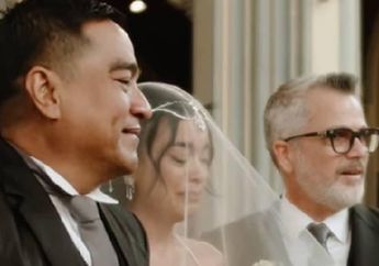 Tampak Akrab saat Berdansa dengan Eva Celia, Sosok Pria Bule Paruh Baya yang Hadir di Acara Pernikahan Anak Sophia Latjuba Curi Perhatian, Siapakah Dia?