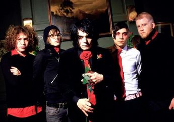 Penggemar My Chemical Romance Harus Tau 5 Fakta Three Cheers for Sweet Revenge Ini!