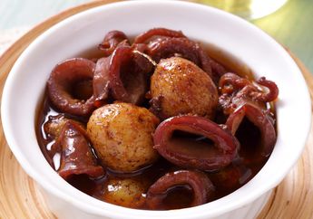 Yuk, Buat Sendiri Hidangan Lezat Dengan Resep Semur Cumi Kentang Mini Ini