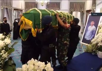 Berangkat dari Gedung Pakuan, Jenazah Eril Menuju Pemakaman di Cimaung Bandung
