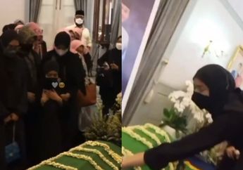 Tak Kuasa Menahan Duka, Nabila Ishma Sampai Jatuh Lemas di Hadapan Jenazah Eril, Netizen Ramai-Ramai Beri Dukungan: Yang Tabah dan Sabar