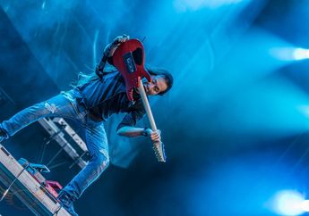 Herman Li: Kurt Cobain Adalah Salah Satu Gitaris Terbaik di Dunia!