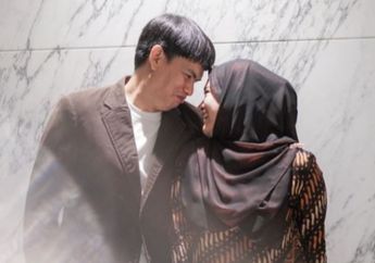 Romantis Bak Pasangan ABG Dimabuk Asmara, Momen Ikke Nurjanah dan Karlie Fu Sukses Bikin Netizen Kagum: Senyumnya Manis Banget