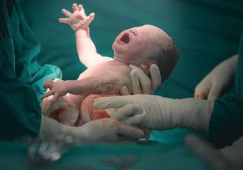 Istri Lahiran, Respon Suami di Luar Dugaan, Terungkap Asal Usul Sang Bayi yang Dikandung Sebelum Pernikahan!