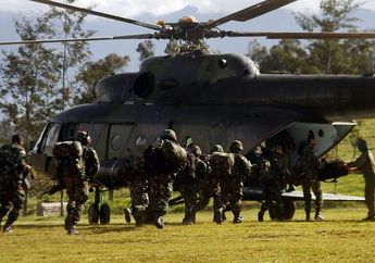 Letaknya di Hutan Rimba, Markas KKB Papua Hancur Digempur TNI-Polri, Anggota OPM Panik saat Helikopter Terbang Persis di Atas Lokasi Persembunyian