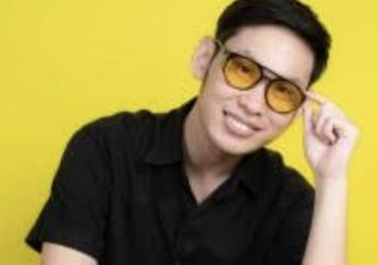 Kontennya Bikin Ratusan Ribu Akun TikTok Tergila-gila, EJD Direktur Kreatif Holywings Punya Kebiasaan Begini Sebelum Jadi Tersangka, Foto Wajahnya Tanpa Ditutupi Beredar