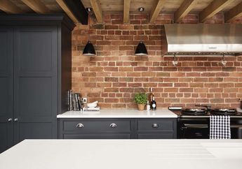 Sebelum Menggunakan Batu Bata Ekspos sebagai Material Backsplash Dapur, Pertimbangkan Terlebih Dahulu Pro dan Kontranya!