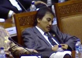 'Kasusnya Roy Suryo Hilang Gitu Saja' Nikita Mirzani Protes ke Polisi, Petinggi Polri Sampai Ikut Turun Tangan, Foto Eks Menteri SBY Disorot