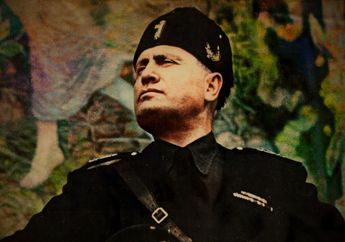 Pelarian Mussolini di Puncak Gunung