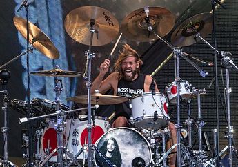 Putra Taylor Hawkins Ngedrum Bawain Lagu Foo Fighters 'My Hero' sebagai Tribute buat Sang Ayah!
