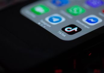 Mau Akun TikTok Lo Ada Centang Birunya? Simak 6 Syarat Dapetinnya!