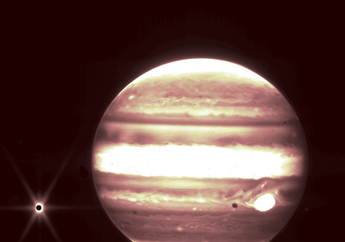 NASA Merilis Gambar Teleskop Webb Pertama Jupiter dan Bulan Europa