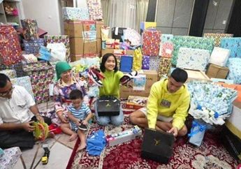 Reaksi Gala Sky Saat Membuka Kado dari Doddy Sudrajat Langsung Jadi Sorotan, Ini Kata yang Terucap dari Anak Vanessa Angel untuk Sang Kakek