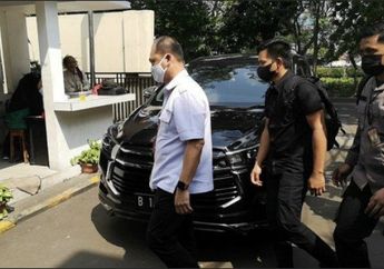 Dikawal Ketat, Bharada E Akhirnya Muncul ke Publik Usai Dapat Ultimatum dari Sosok Ini, Foto Terkininya Jadi Sorotan