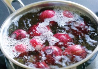 Nyesel Gak Tahu dari Lama, Coba Rebus Bawang Merah di Air Mendidih Lalu Minum saat Perut Kosong, Jangan Heran Kalau Pil dari Dokter Tak Diminum Lagi
