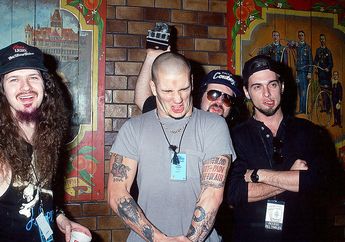Pantera Reuni Meski Setengah Personel Telah Tiada Jadi Kontroversi, Phil Anselmo: Dimebag dan Vinnie yang Ingin Band Jalan Terus!