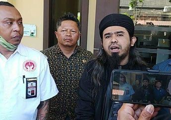 Pesulap Merah Terancam Menua di Penjara setelah Dilaporkan Gus Samsudin ke Polisi, sang Dukun Ingin Masyarakat Tak Termakan Hoaks: Jangan Sampai menjadi Korban