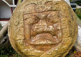 Penemuan Dua Monumen Batu 'Manusia Karet' Olmec Berusia 2.500 Tahun