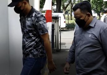 'Udah Jangan Ikut Campur' Orang Dekat Ferdy Sambo Tahu Penyebab Putri Candrawathi Menangis di Magelang, Begini Foto Sosoknya yang Berujung Tragis