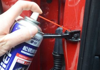 Tips Harian Mobil Matic, Perawatan Pintu Mobil Biar Tidak Seret