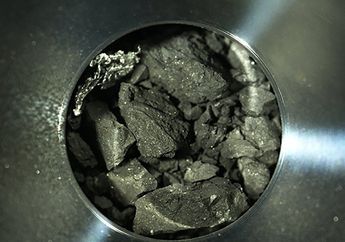 Sampel Batu dan Debu Asteroid Ryugu Singkap Asal-usul Air Planet Bumi