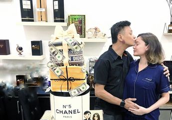 Curhat Istrinya Viral, Brigjen Hendra Kurniawan Punya Peran Begini Saat Urus CCTV Kasus Ferdy Sambo, Foto Keluarganya Sempat Muncul