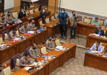 Orang Nomor 1 di Kepolisian Ditodong Pertanyaan Soal Motif Pembunuhan Brigadir J, Anggota Dewan: Kalau Gak Ada yang Luar Biasa Ya Sampaikan Saja Saudara Kapolri!