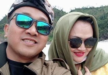 Dikuak Lagi oleh Rizky Febian dan Putri Delina, Teddy Pardiyana Sekamar dengan Lina Jubaedah yang Masih Jadi Istri Sule, Begini Klarifikasi Soal Tudingan Pebinor